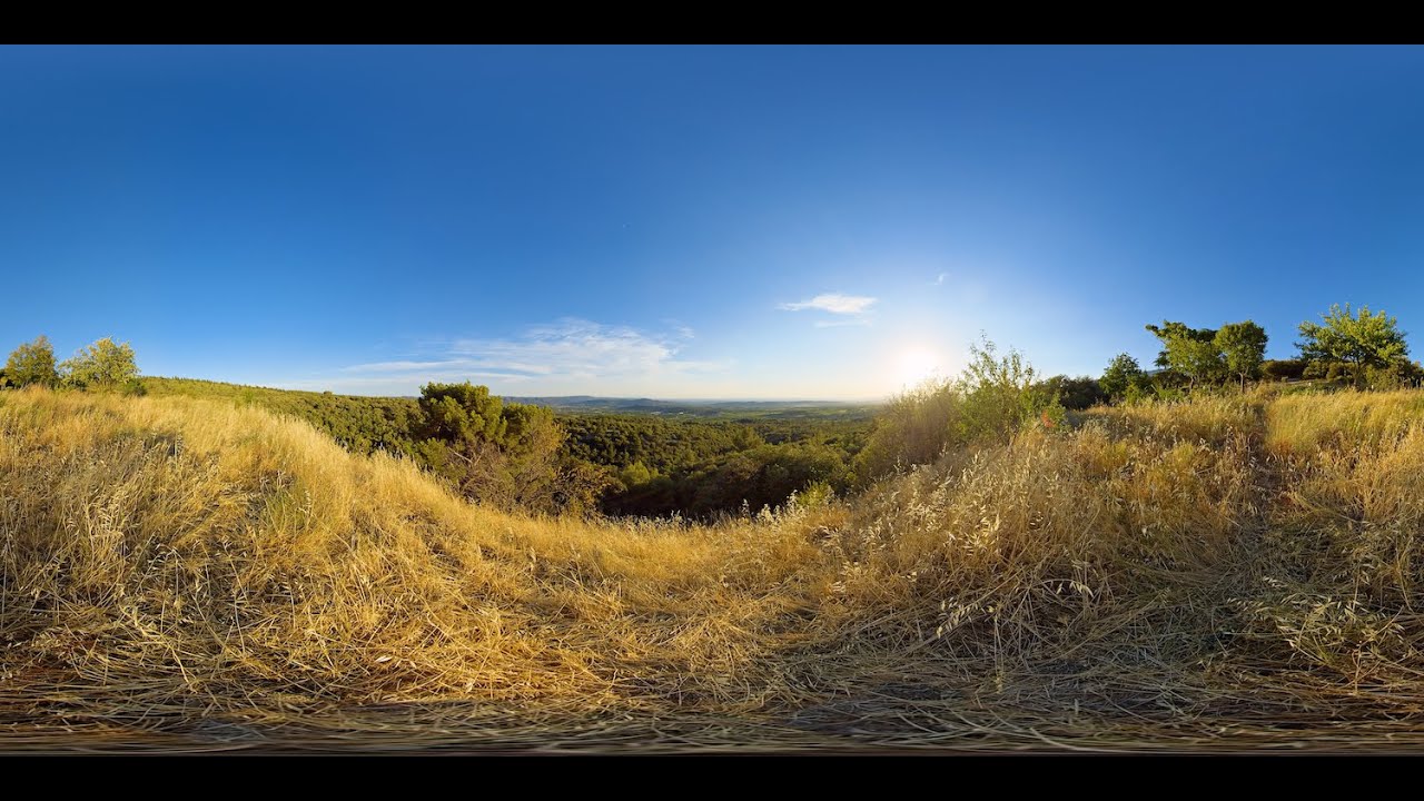 360° STOCK VIDEO 4K | Sunset Over Scenic Provencal Valley | Atmosphaeres