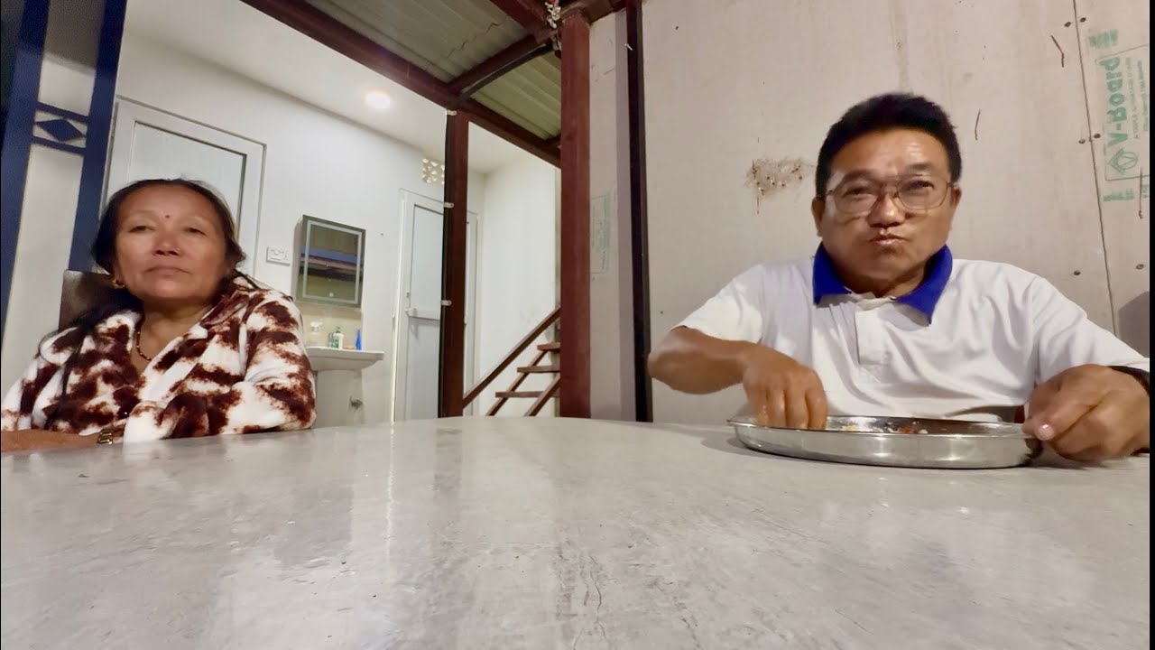 Dad ko guff sundei khana khaiyo dherei paxi - Australia ko yatra suru.