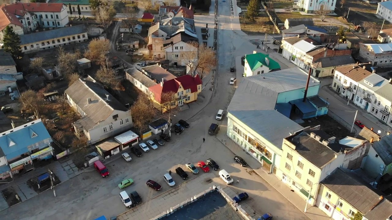 Політ над Копичинцями -  місто після зими