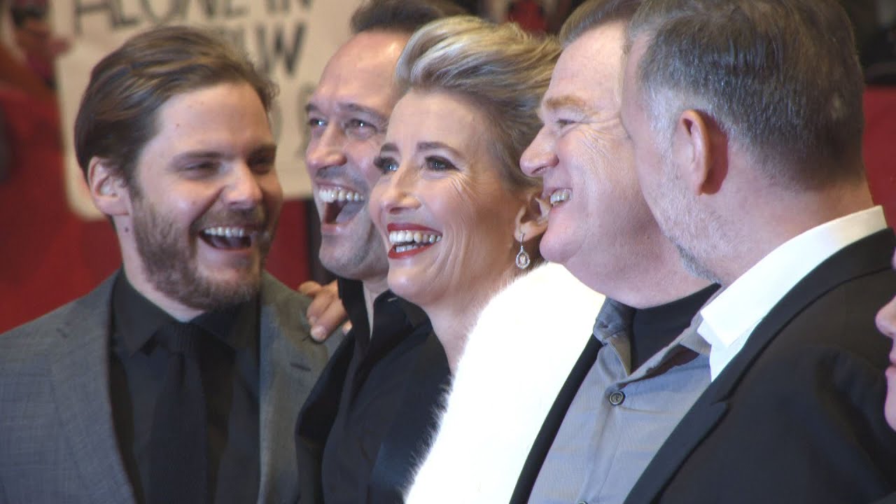 Emma Thompson, Brendan Gleeson, Gaia Romilly Wise at the 'Alone in Berlin' Red Carpet