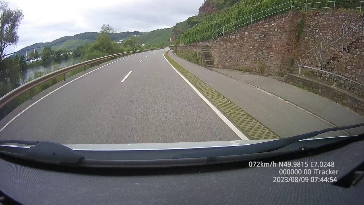 Fahrt B50 Hunsrückhochstraße nach Ürzig Mosel
