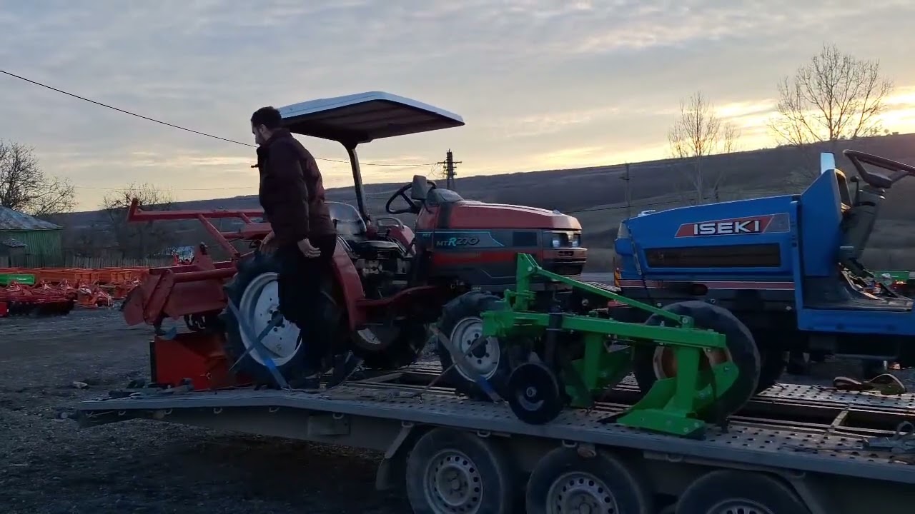 LIVRARE GRATUITĂ DE TRACTOARE ȘI UTILAJE AGRICOLE ORIUNDE ÎN ȚARĂ!