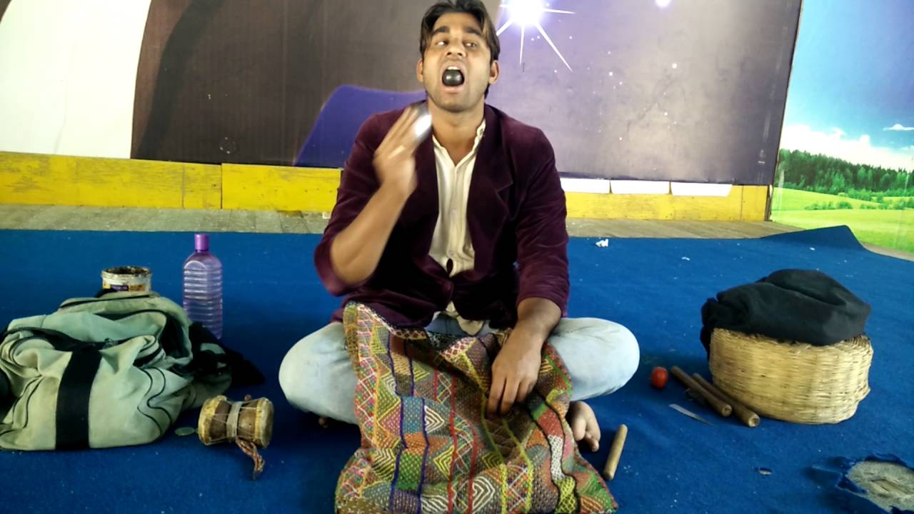 Excellent magic trick by a guy in Innovative Film City.