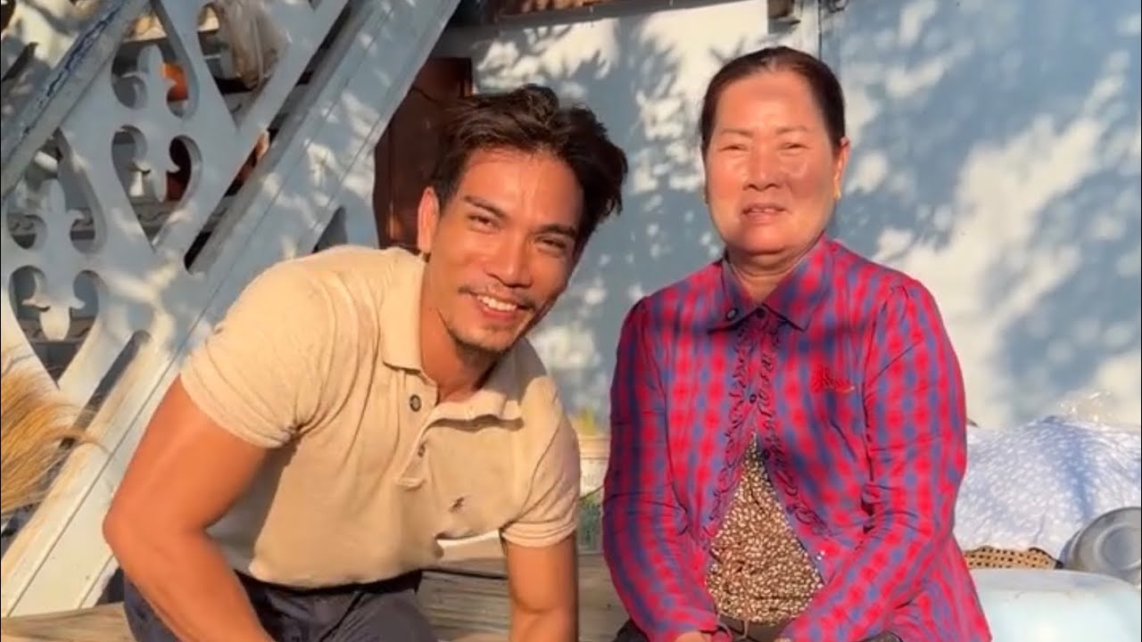 សូម្បីតែម៉ែខ្ញុំក៏គាត់ថា សមគ្នាដែរ😝 គាត់ថាបើយកអុីអុីបាន គាត់ចែកដីនៅជិតផ្ទះឲ្យ🤣