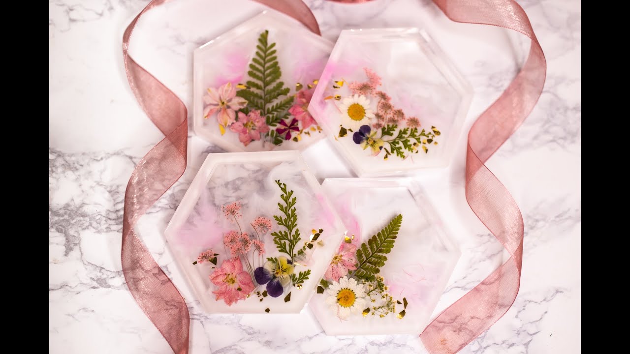 Beautiful Dried Flower Resin Coasters - DIY