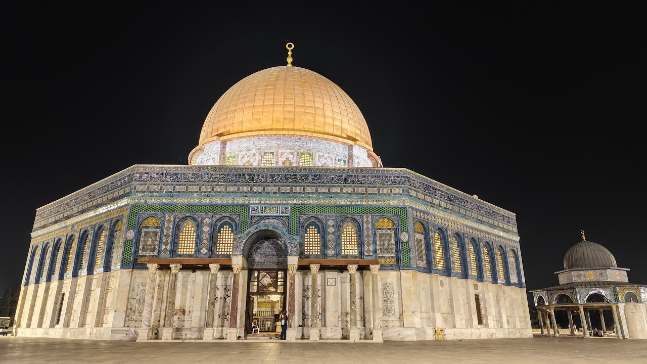 19.10.2025 أذان و صلاة العشاء من المسجد الأقصى المبارك Adhan and Isha prayer from Al-Aqsa Mosque