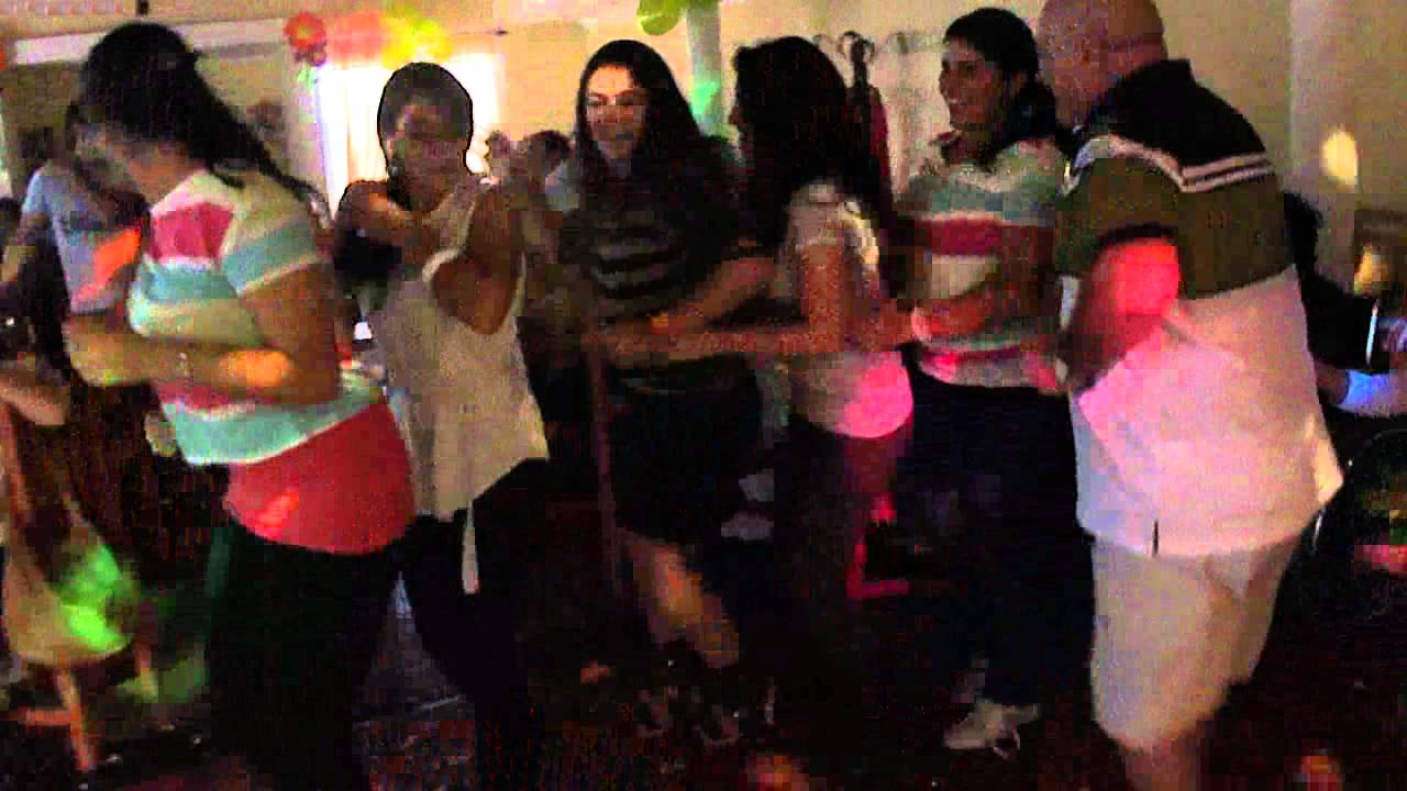 Salón Evaristo´s; Bautiaño de Amparo: Bailando de reversa
