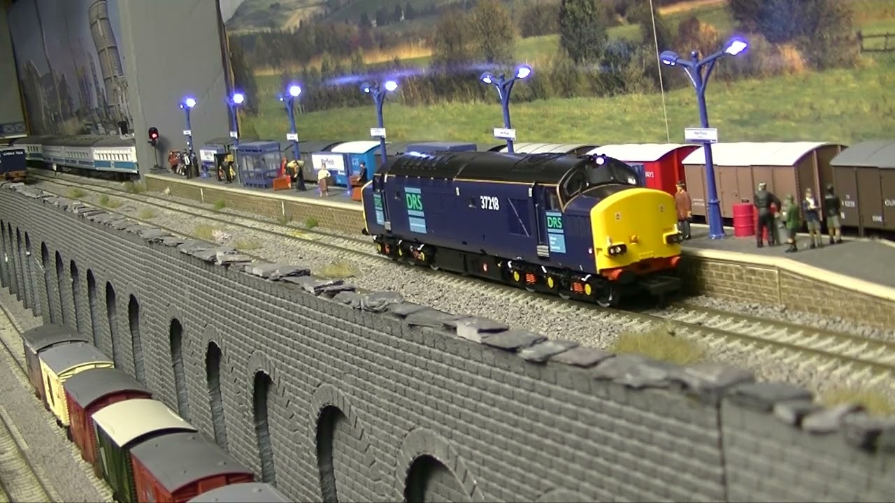 Class 37/6 with sound