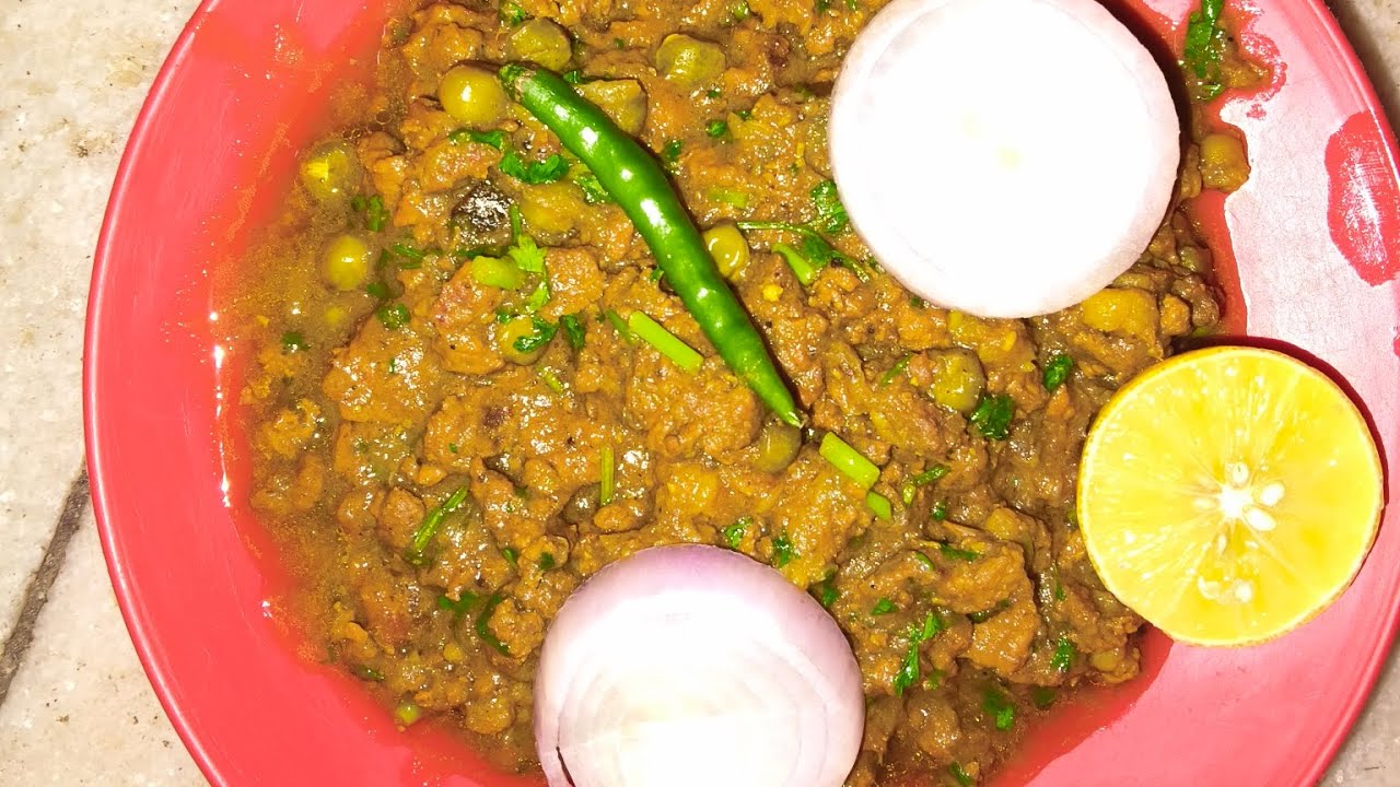 Maharashtra famous Mattar Keema at desi style 😍😋#food #recipe #viral #cooking #keema #mattar 