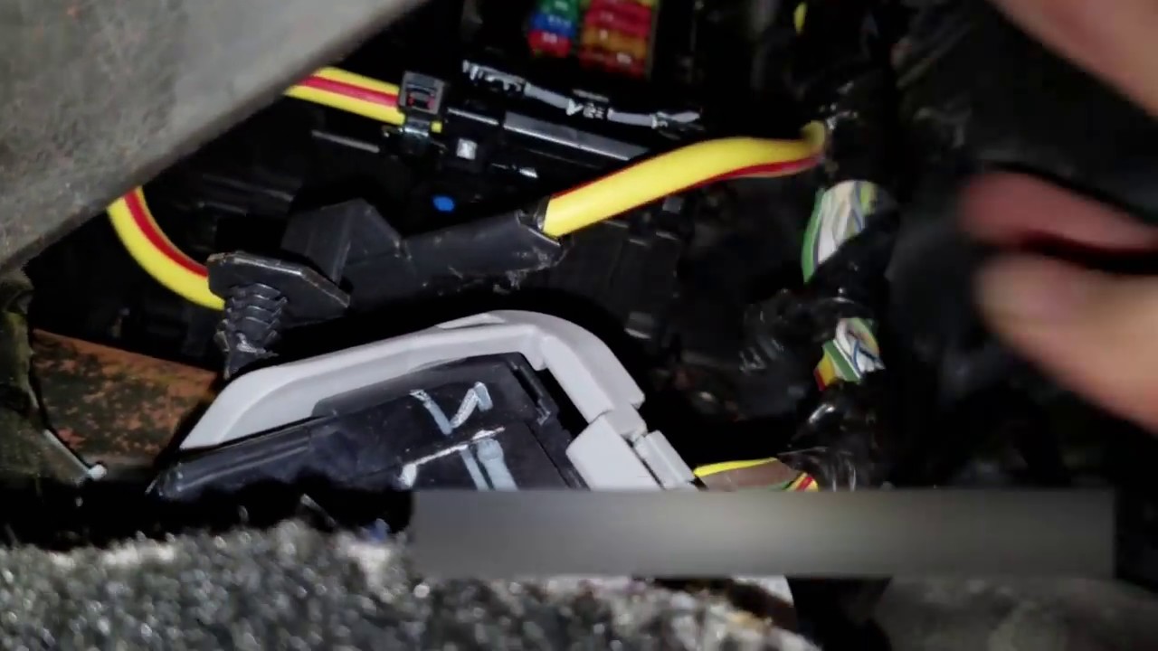 2013 Ford Fusion keyless entry code location 14 15 12 door keypad
