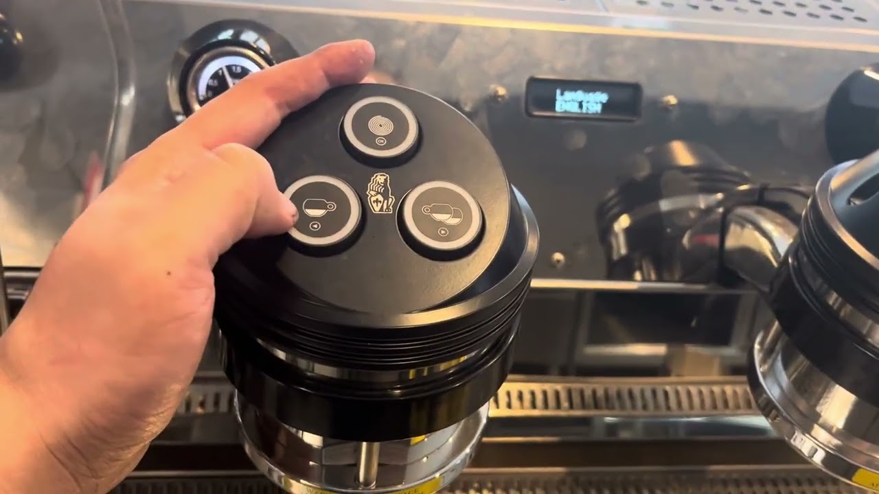 La marzocco strada av coffee machine enter into tech mode Tutorial