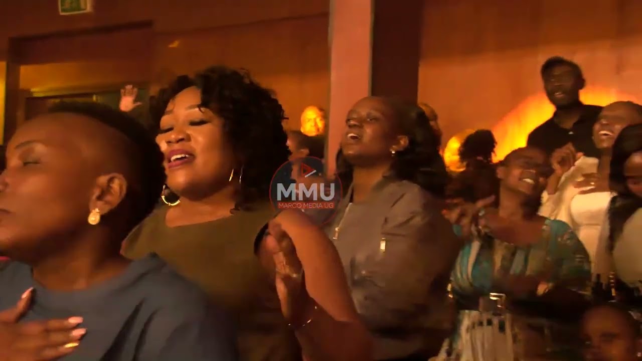Anna Makula joins Brain Lubega @yazilwana concert at Serena hotel