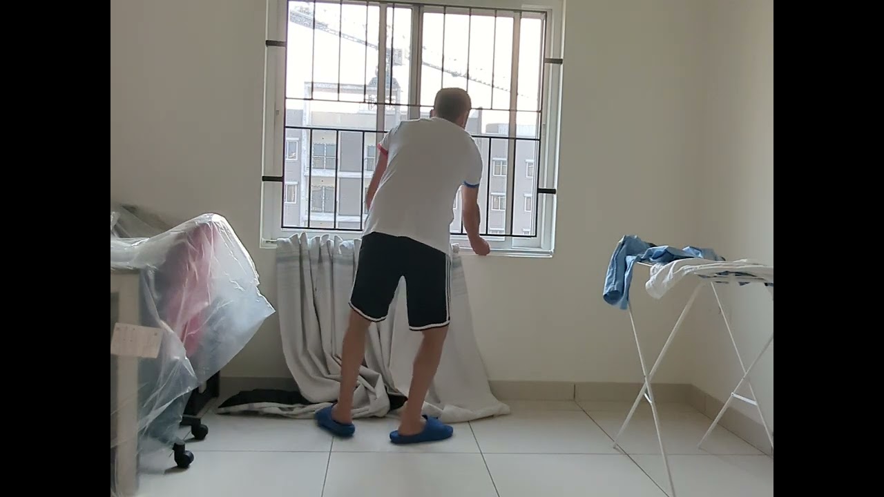 INSTALLATING NO DRILL CURTAIN ROD FROM IKEA 