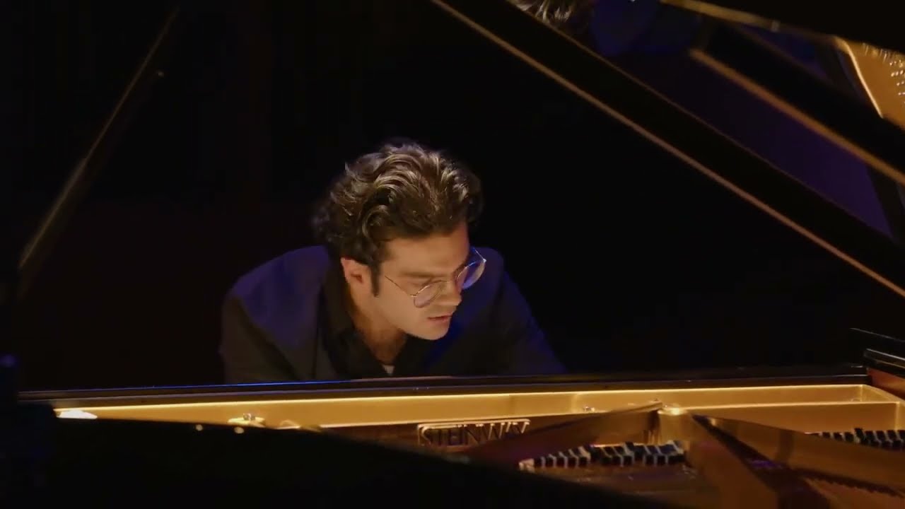 Sandro Nebieridze, Piano Toccata