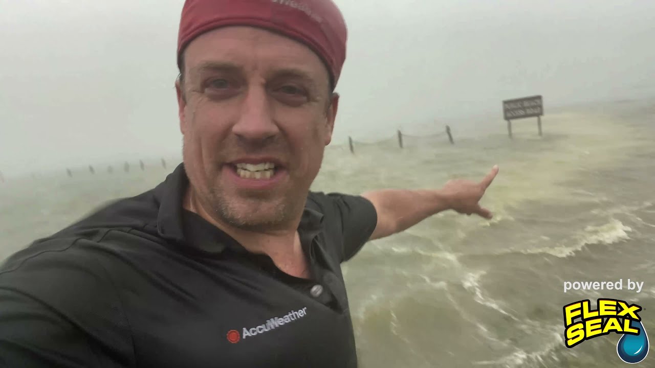 Hurricane chasing: Team Dominator deploys the Surginator network to measure dangerous storm surge!