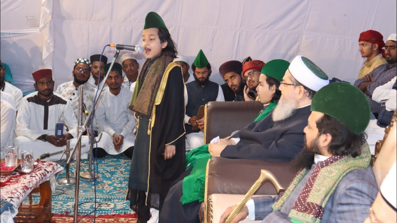 Syed Aale Ahmed Quadri al-Jeelani in front of Syed Tanveer Hashmi and Aale Mustafa Qadri Sangareddy