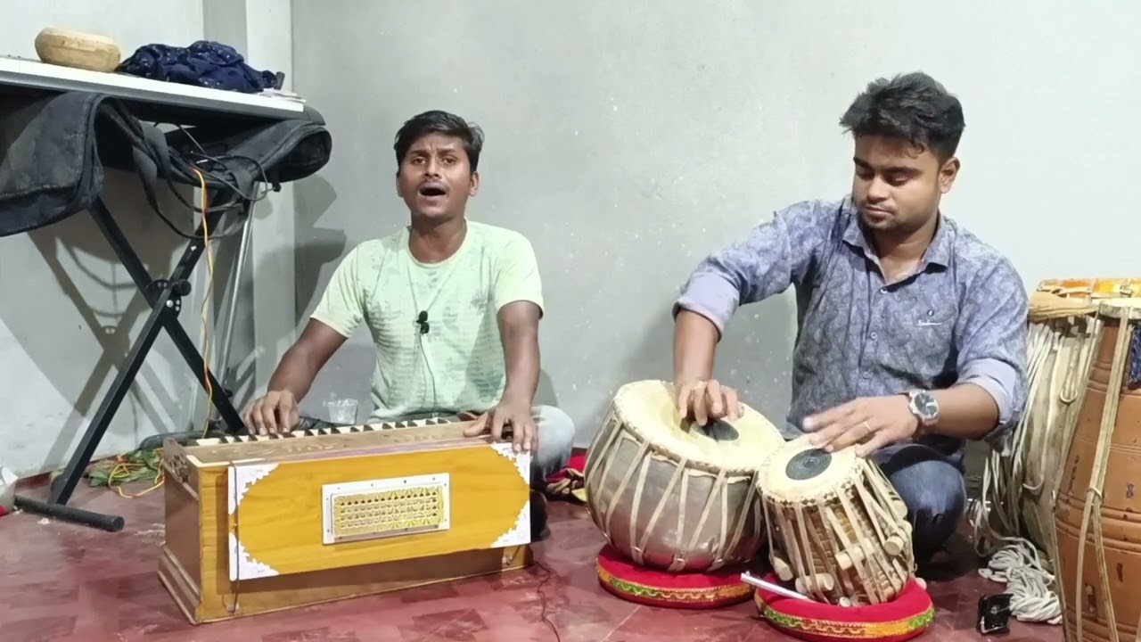 মান্নাদের।। সহেলি গো  কি নামে তুমায় বল ডাকি।। কাভার বাই মজনু।। তবলায় সঞ্জয় দত্ত।।