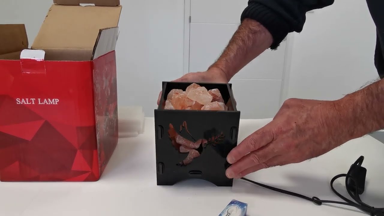Montage de nos lampes en pierre de sel de l'Himalaya, 1,7kg