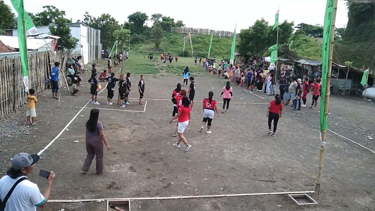 SEKAR ARUM VS PUTRI NYIKSA Persahabatan Bola Kasti SESI 1 Lapangan Lanceng Nyiksa 