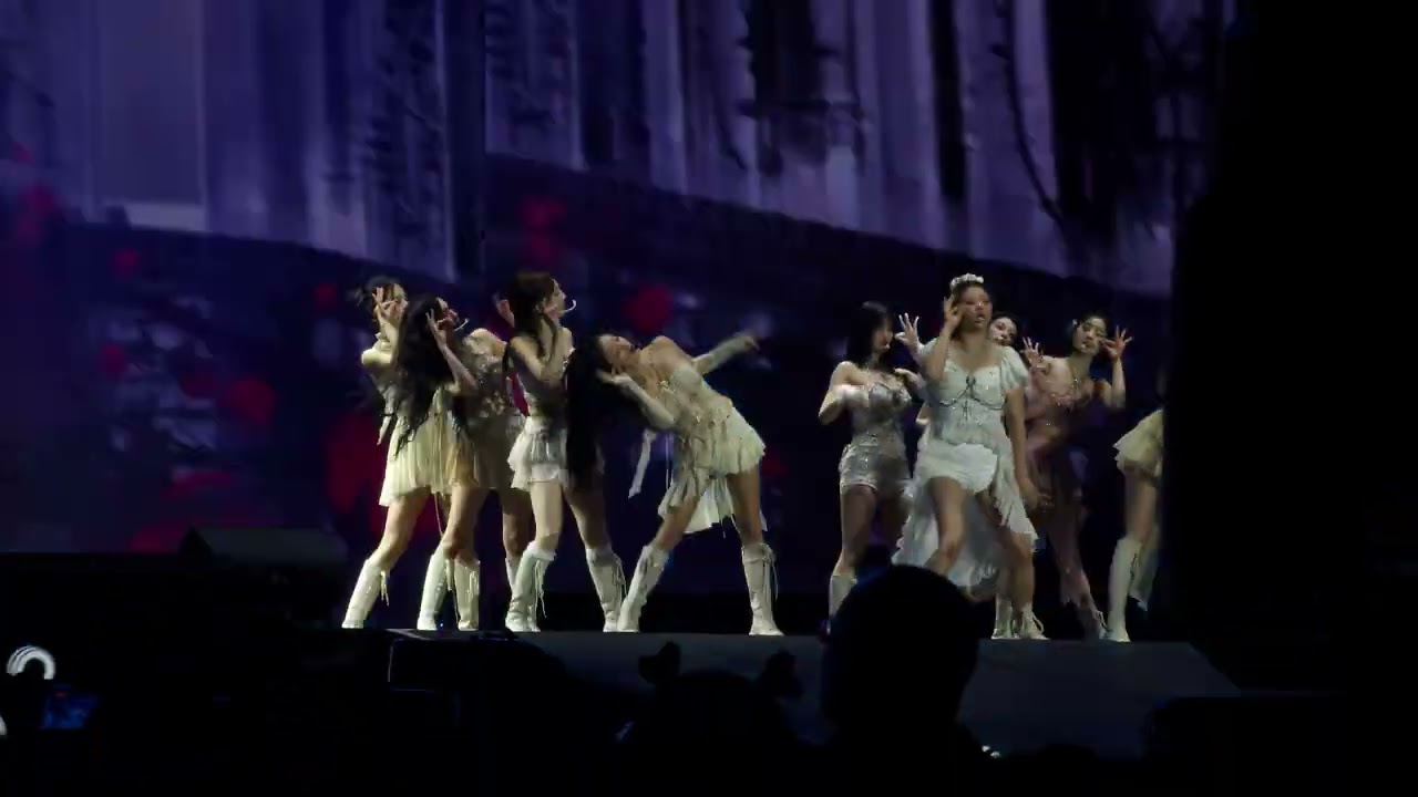 Cry For Me - Twice [Mexico City] Day 2 240203