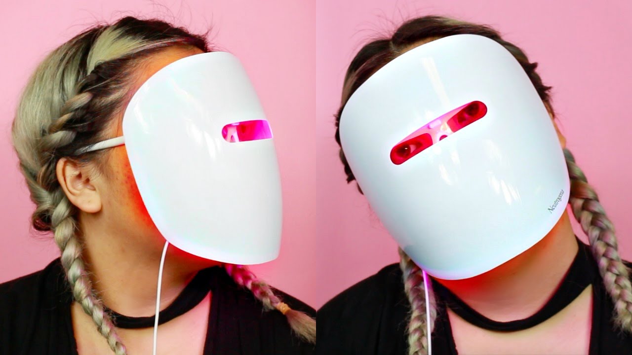 Neutrogena ACNE LIGHT Therapy Mask!