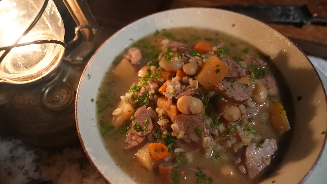 Zupa Drwali z Kociołka Żeliwnego -KuchniaKwasiora
