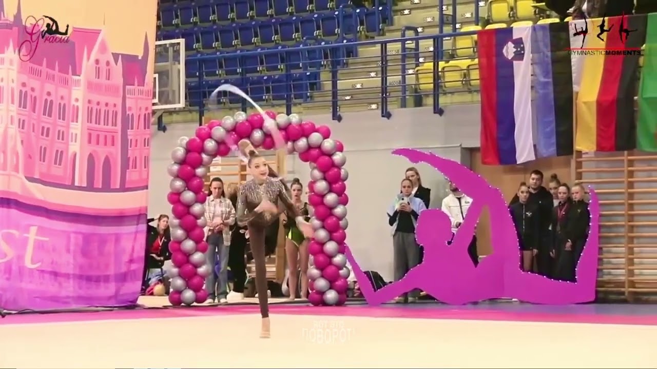 Ulyana Janus Hoop 2026 🤎✨