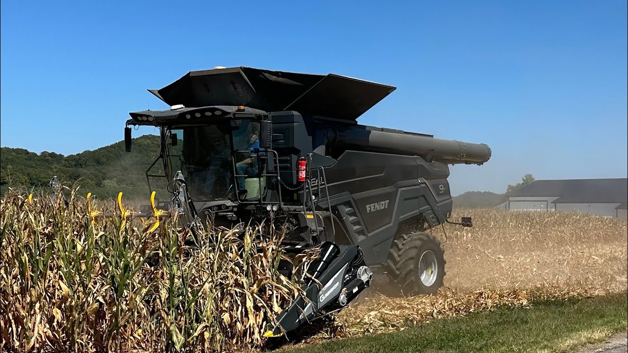 Первый день уборки кукурузы с нашим новым комбайном Fendt