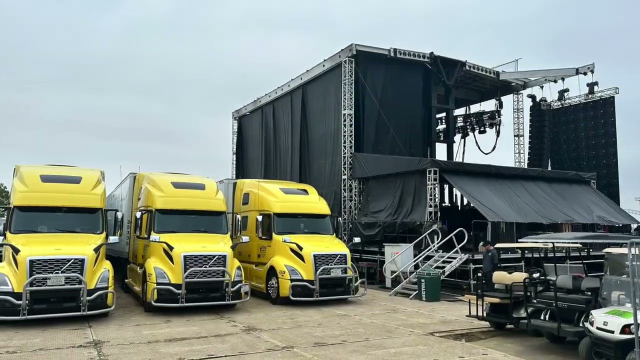 The many set ups & builds of the Apex GEN3 Series Mobile Stages