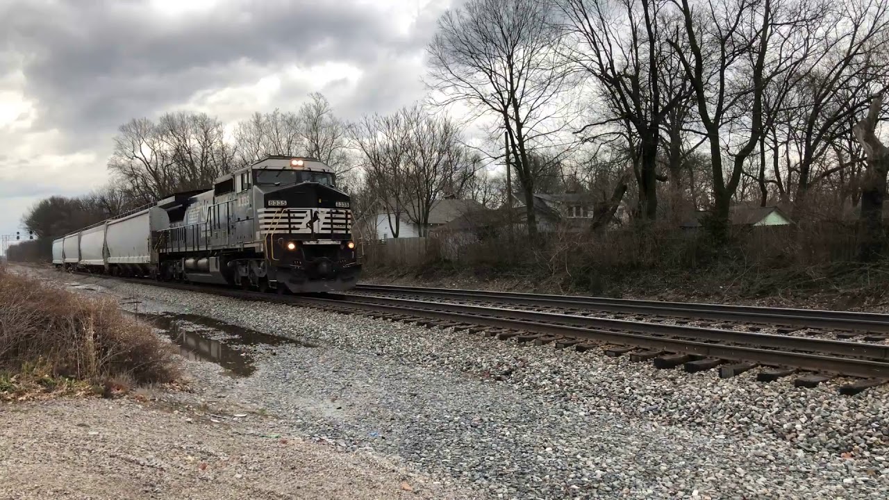 NORFOLK SOUTHERN Former Conrail GE D8-40CW Single Southbound Local Train