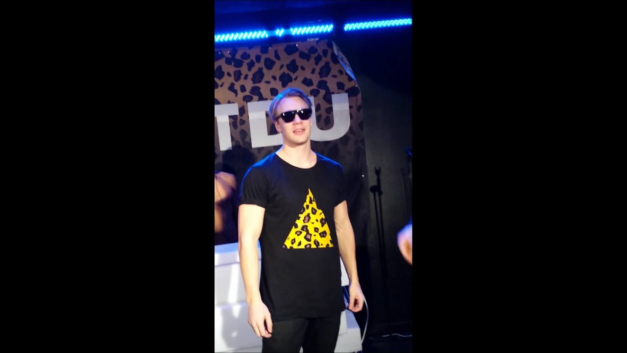 DE VET DU - haterz & shit  va pin @club YOLO nyk&ouml;ping