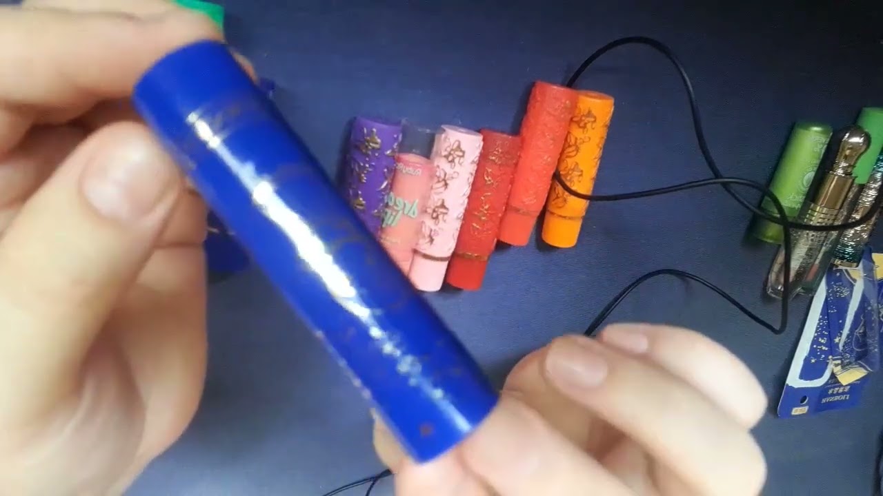Asmr caseirinho| Mostrando meus batons que mudam de cor ✨️
