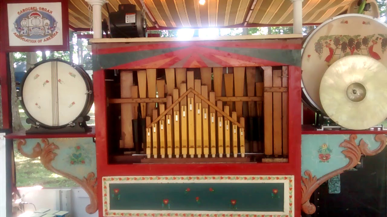 Bob Buckler's Wurlitzer 105 Band Organ Plays Rock Around The Clock