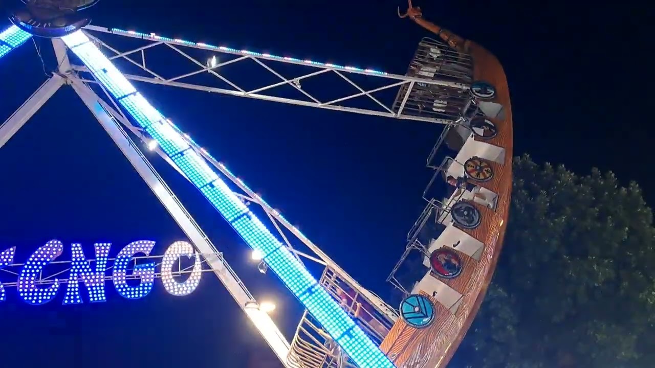 Atracción Barco Vikingo Torrelavega 2025