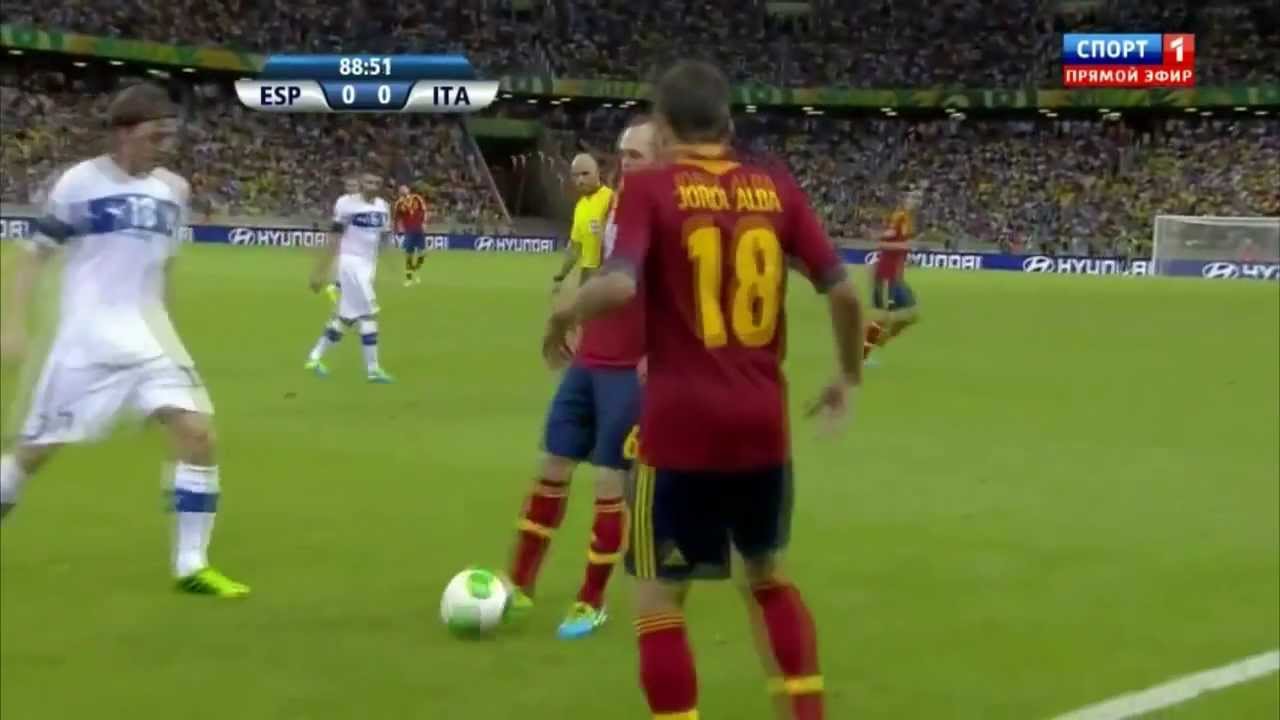 Iniesta vs Italy 27/6/2013