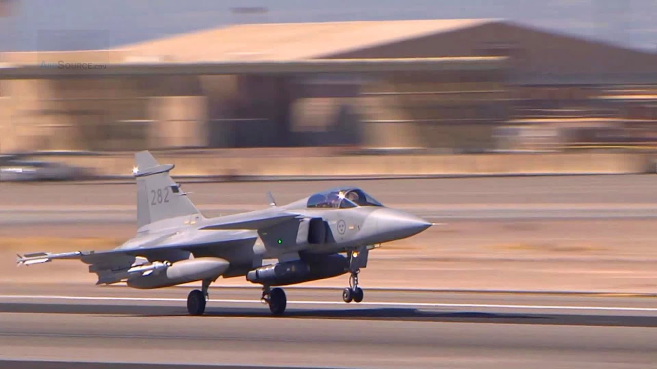 Swedish Saab JAS 39 Gripen Pre-flight & Takeoff