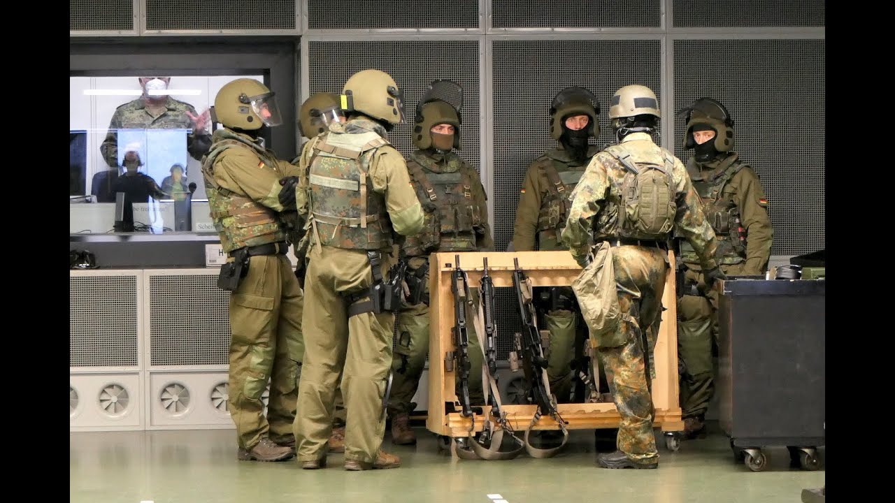 Hallenschießanlage für spezialisierte Kräfte.