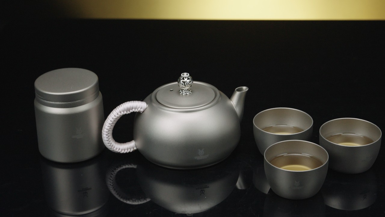 Ultralight Titanium Teapot & Traditional Tea Set | 300ml Kettle + 3 Double-Wall Cups + Tea Case
