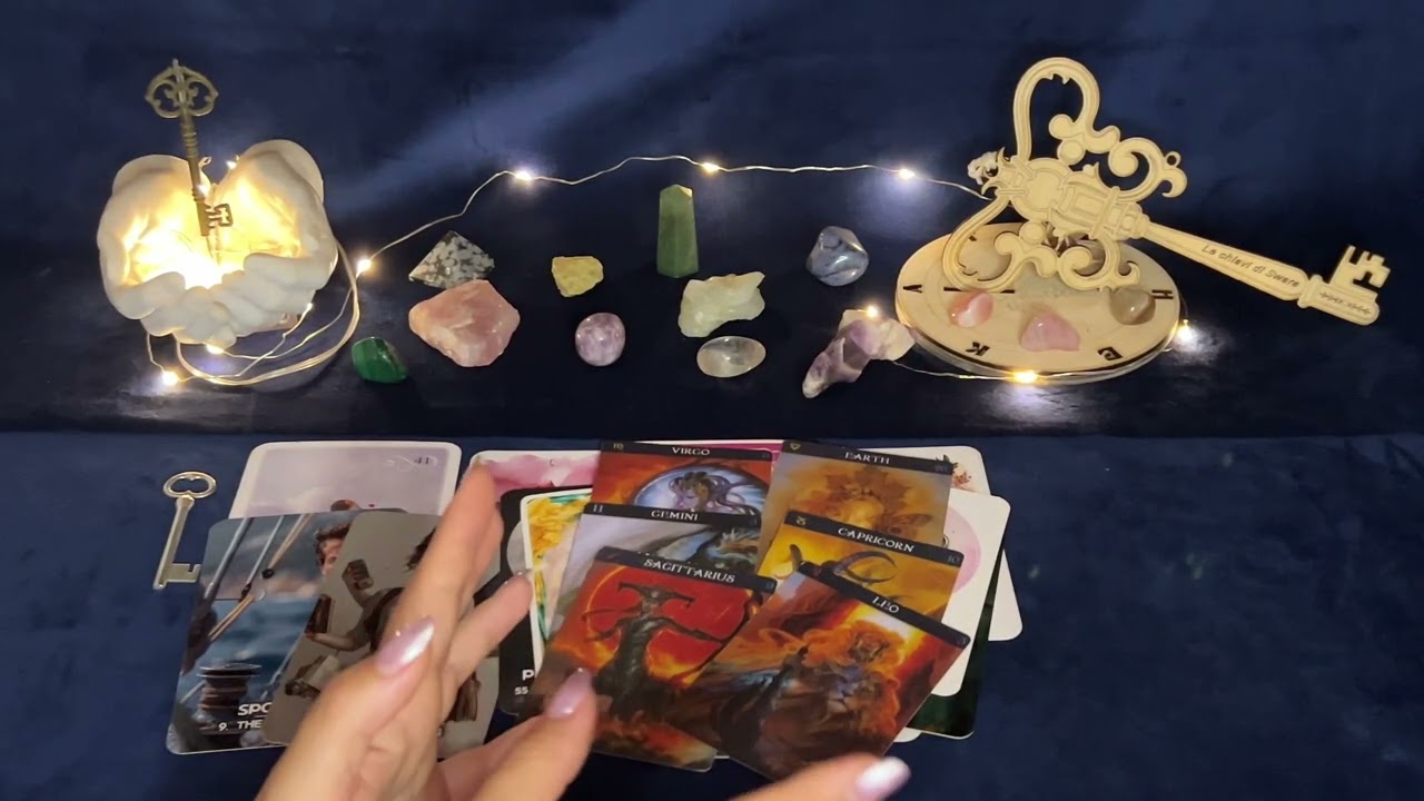 STA PARLANDO DI TE CON QUALCUNO!!! con chi? Cosa dice?🔮🗝️ tarocchi interattivi oggi