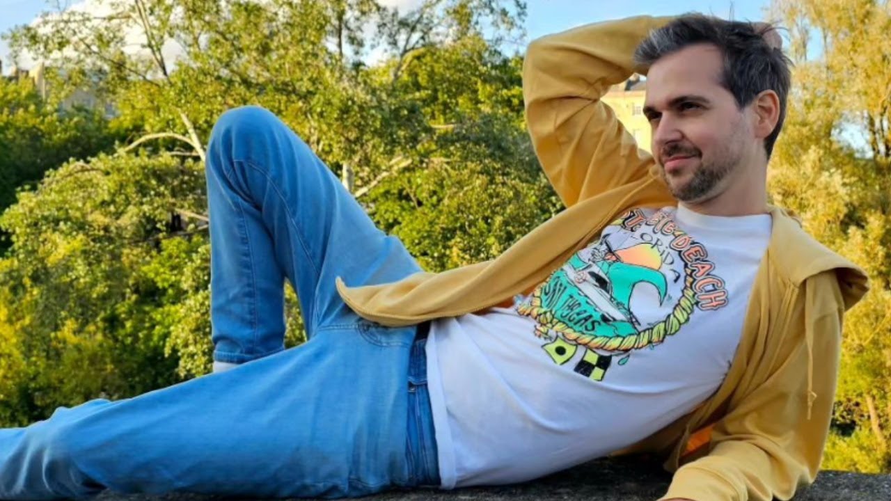 Льюис — самый умный участник Yogscast