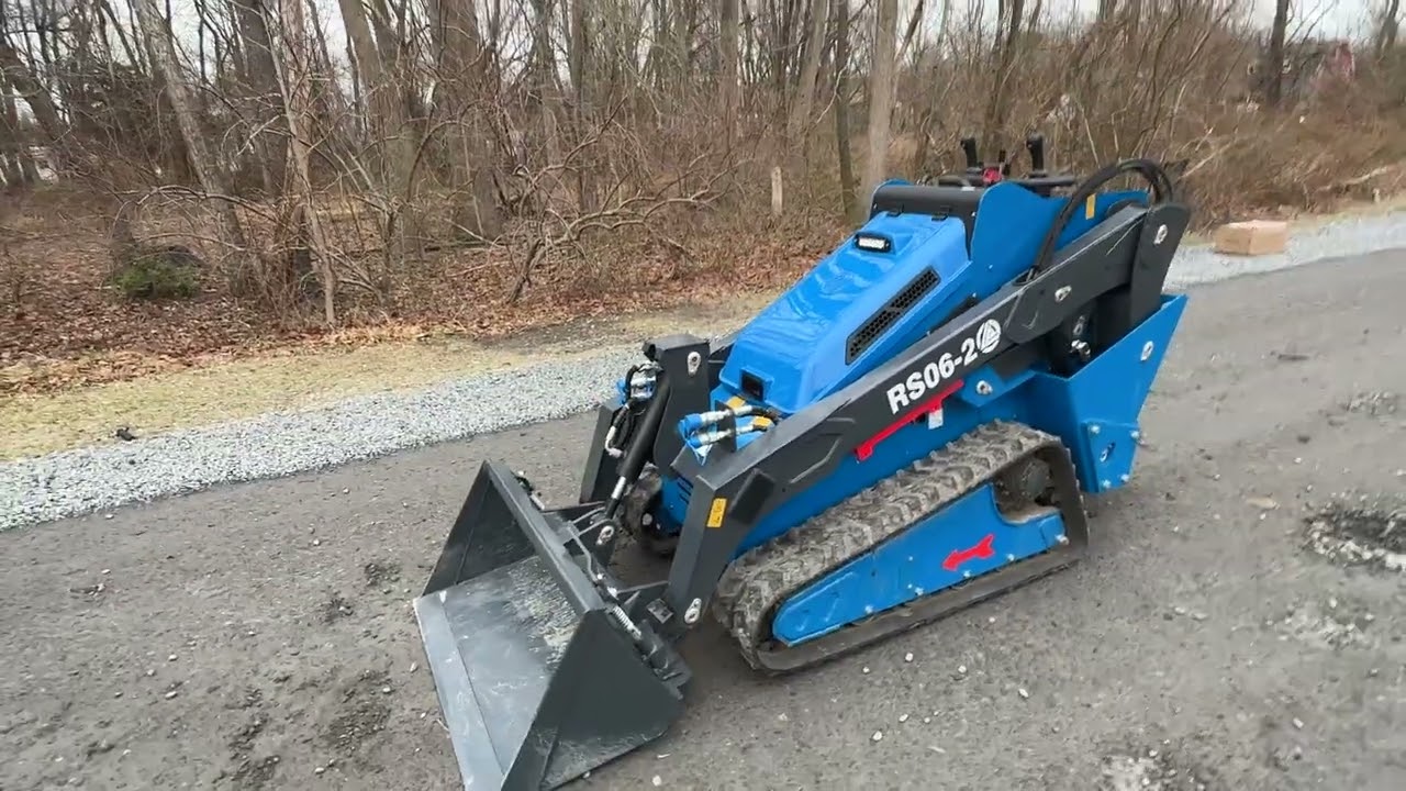 Brand new Rippa RS06 Chinese mini skid steer!