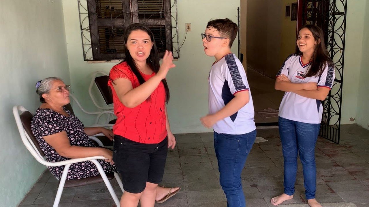 IGOR E MARIA CLARA TROLLAM DONA MAZÉ DIZENDO QUE VA PINTAR O CABELO | IZIA E NILDO BARROSO