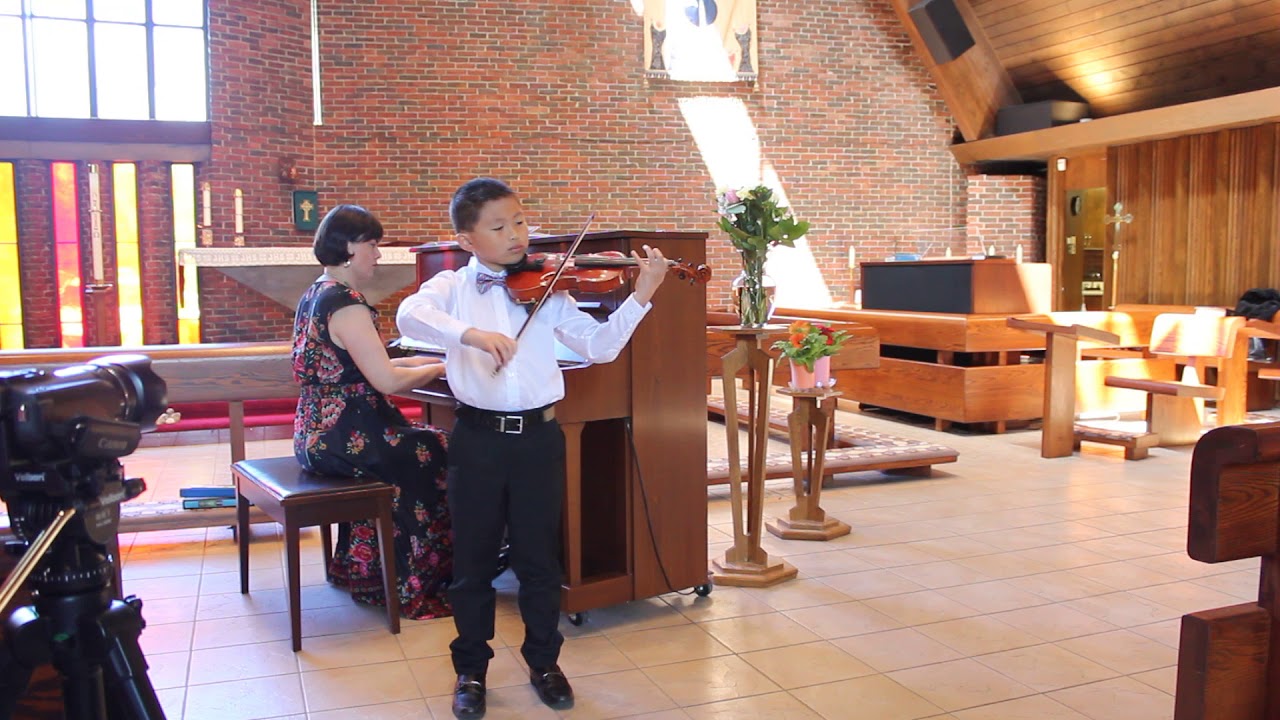 Parashkev Hadjiev: Rondino Violin Solo Performance