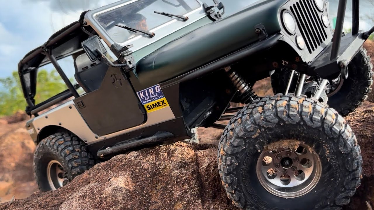 Axial SCX10 III Jeep CJ-7 | Adventure Offroading Crawling