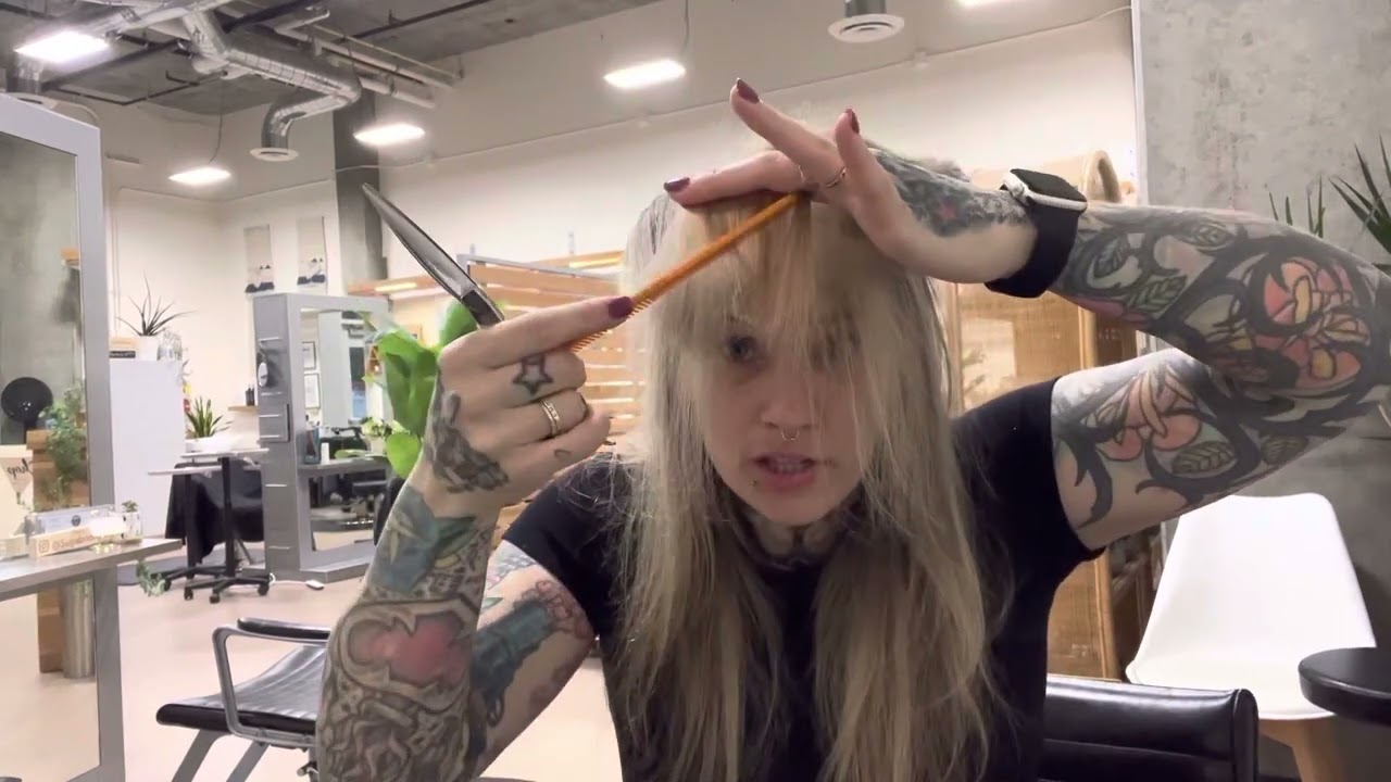 DIY Fine Hair Layers to Create Volume