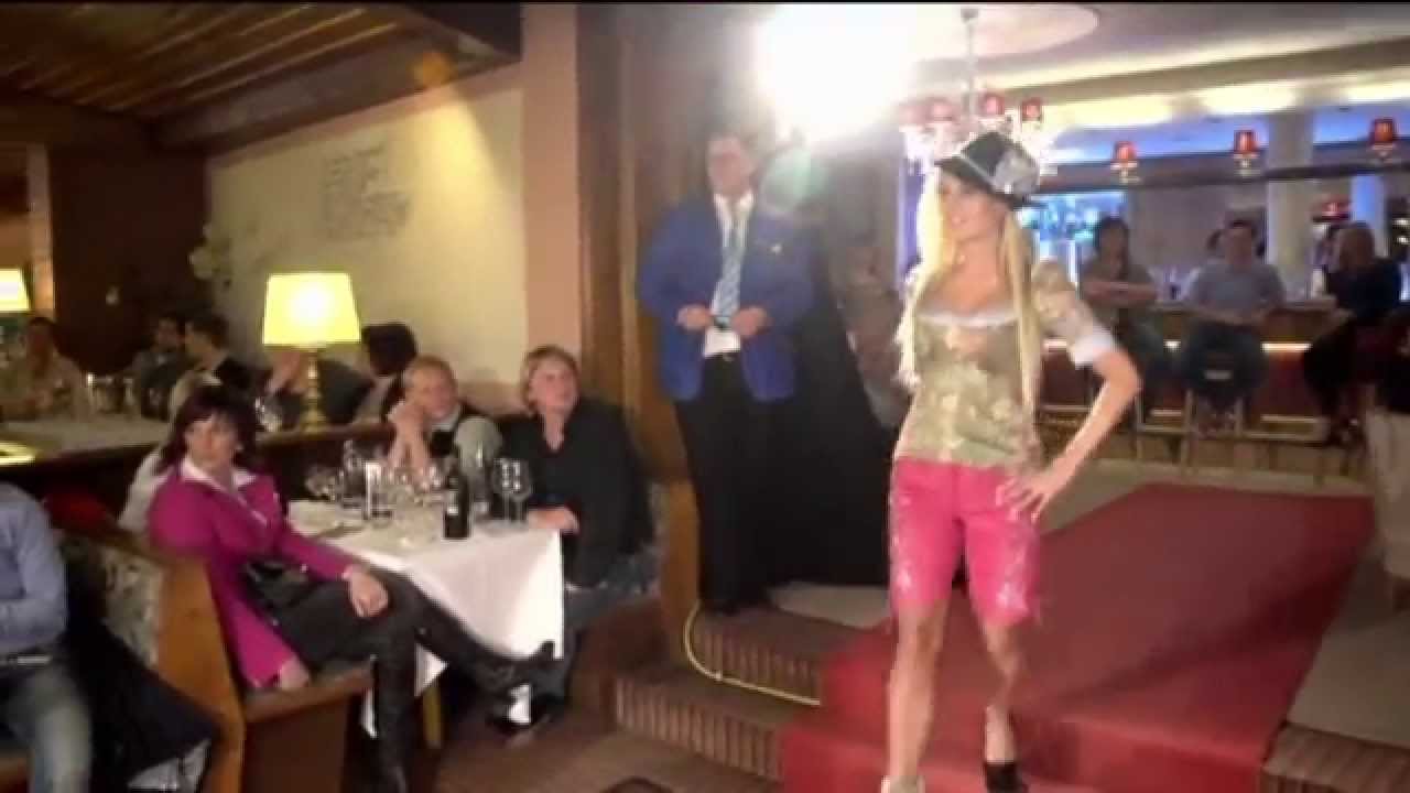 Wahl der Drindlkönigin 2013 mit Modenschau