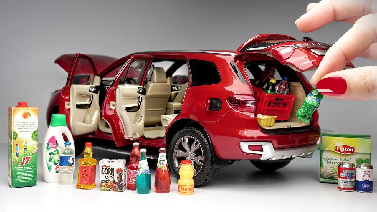 Realistic Ford Endeavor / Ford Everest 1:18 Scale  (💖 Super Realistic Diecast Model)