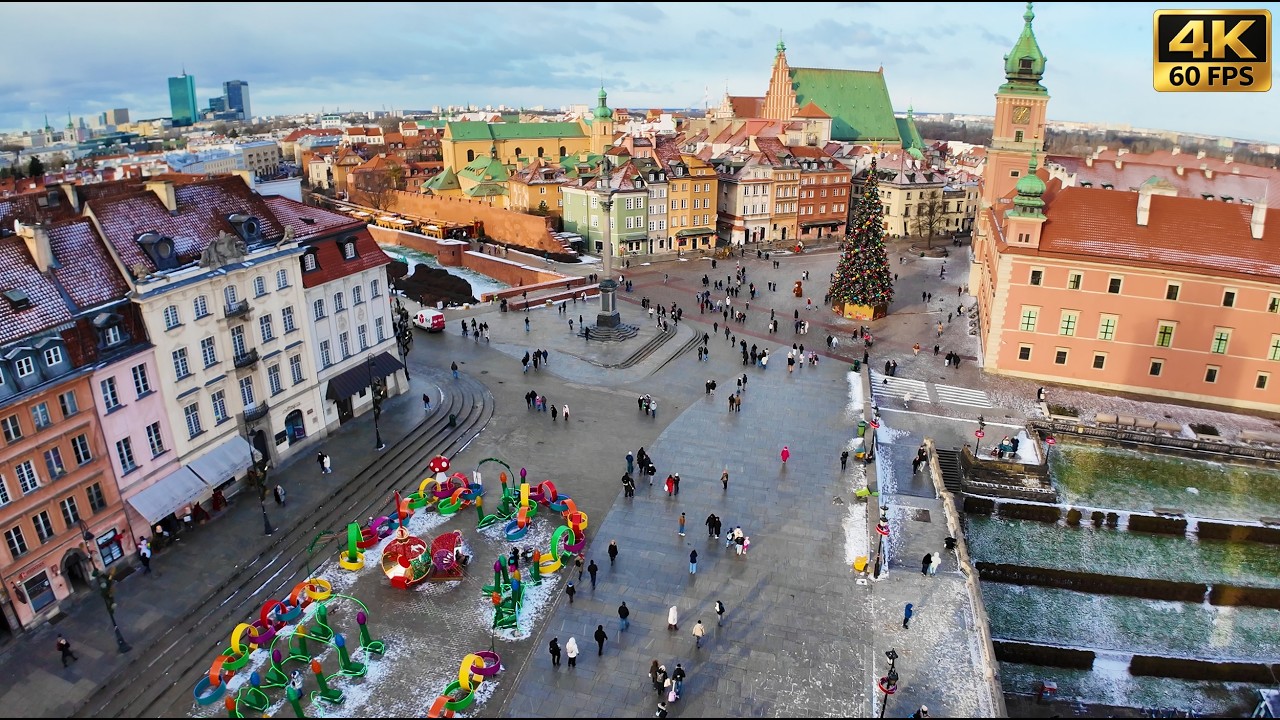 Warsaw Old Town in Winter - Christmas Market, Skating Rink and Viewing Terrace | 4K Walking Tour
