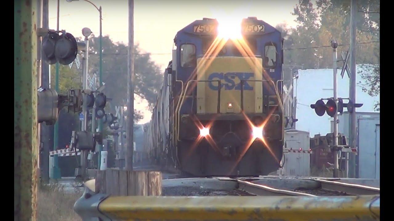 CSX 7502 phosphate train in Wapakoneta Ohio CSX 8025 SD40-2