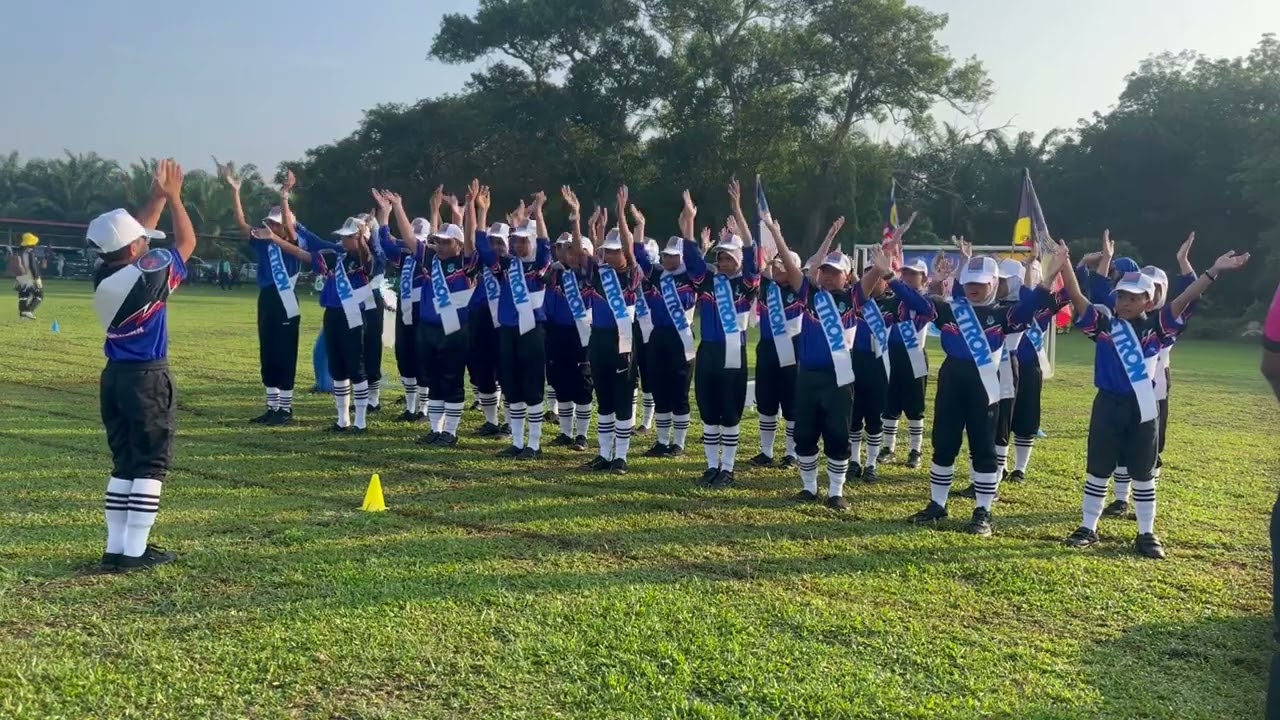 Persembahan Perbarisan Rumah Syahbandar Sempena Sukan Tahunan SK Bertam Hulu Melaka Ke50 Tahun 2025 